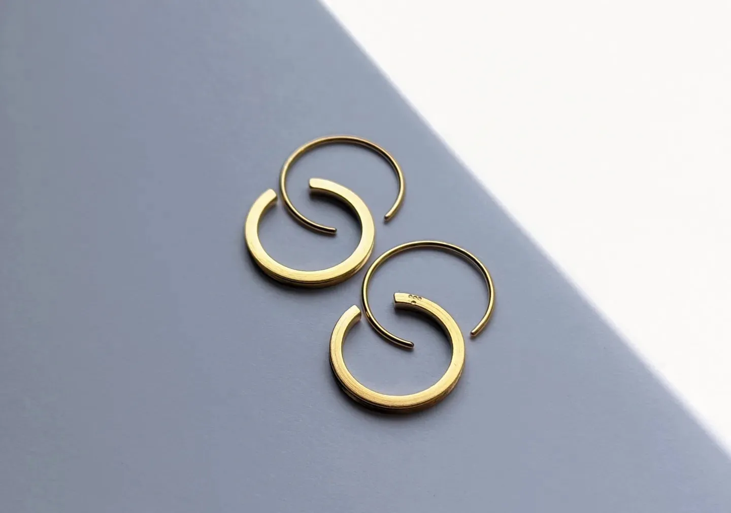 CO hoop dangle