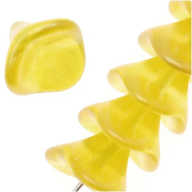 Czech Glass Beads Three Petal Flower 12mm Buttercup Pearl (1 Strand)