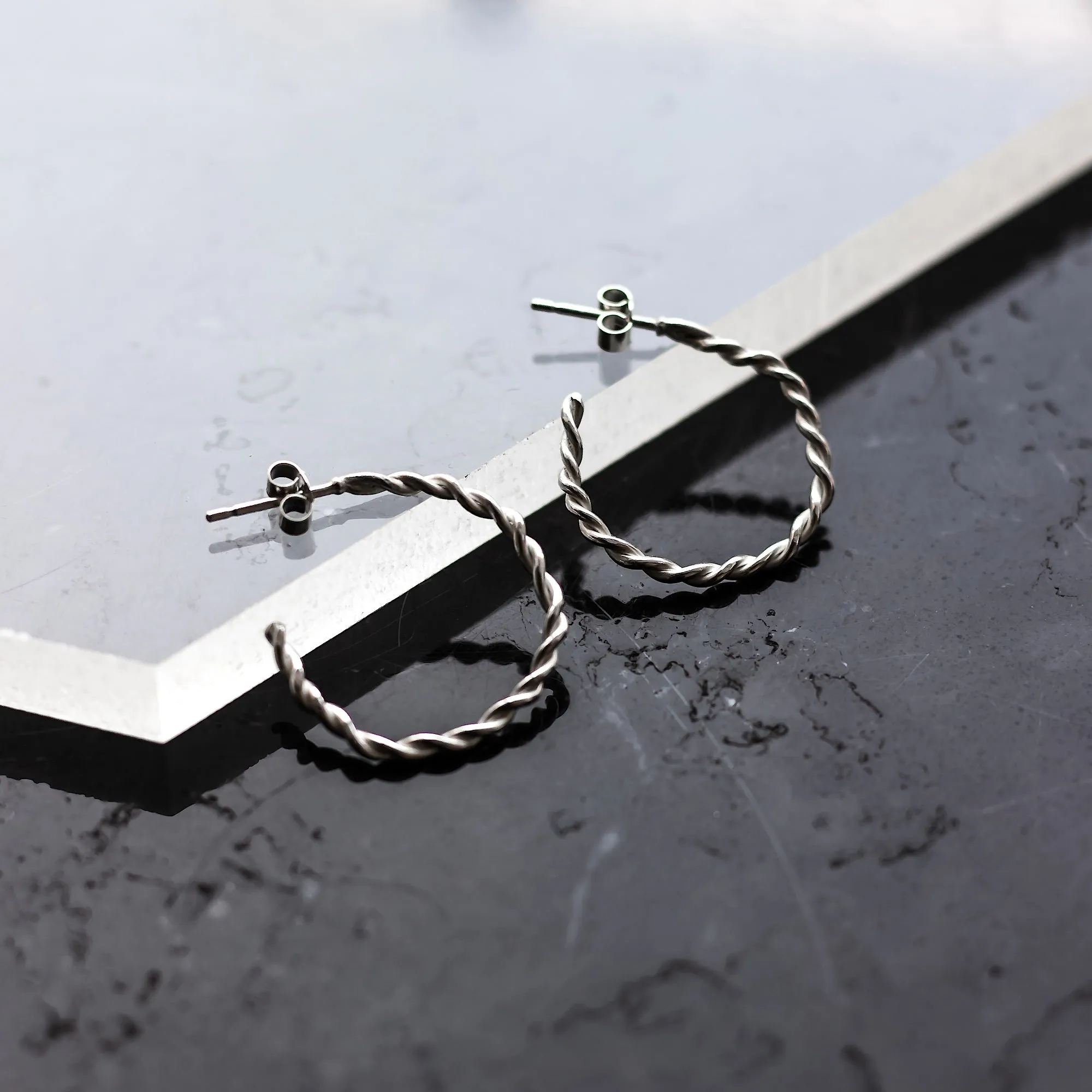 Twisted Hoops - Round Earrings